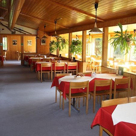 Sporti Grusch Hostel Εξωτερικό φωτογραφία