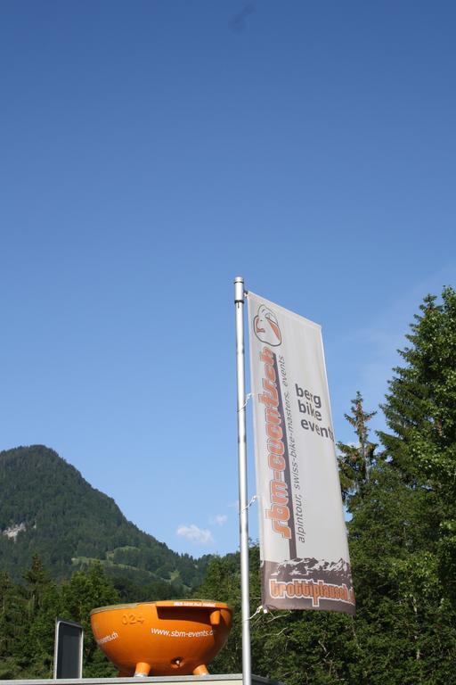Sporti Grusch Hostel Εξωτερικό φωτογραφία