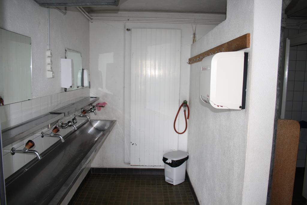 Sporti Grusch Hostel Εξωτερικό φωτογραφία