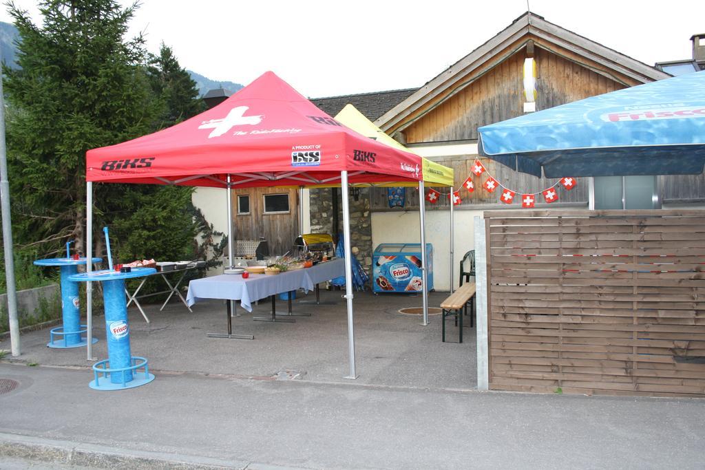 Sporti Grusch Hostel Εξωτερικό φωτογραφία